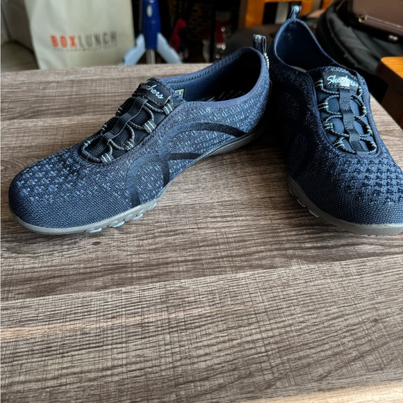 Sketchers-BreatheEasy-Fortune Easy - Picture 4 of 7